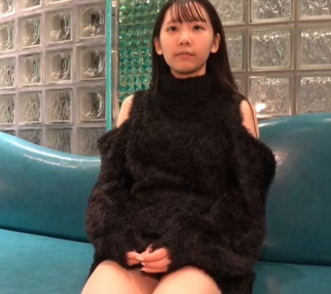 传媒在校生内心极其发差，上午还半推半就